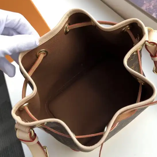 NOE BB VUITTON LOUIS 0427